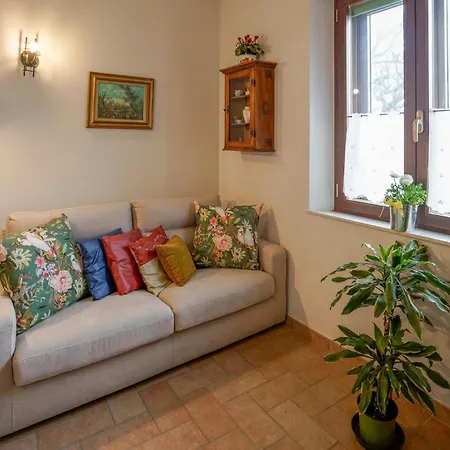 1 Bedroom Gorgeous In Chianciano Terme